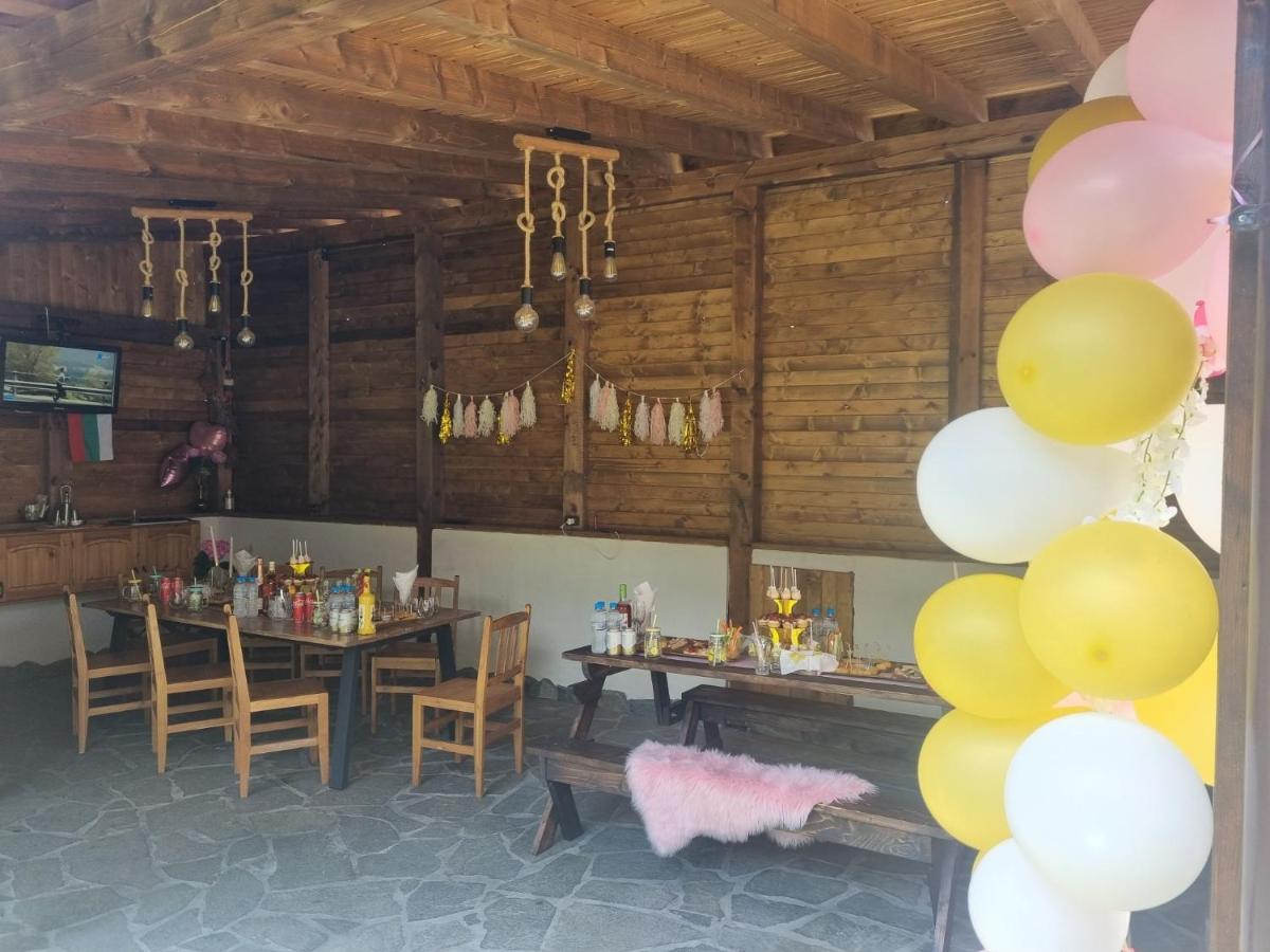 Bella Family Guest House Sapareva Banya Luaran gambar